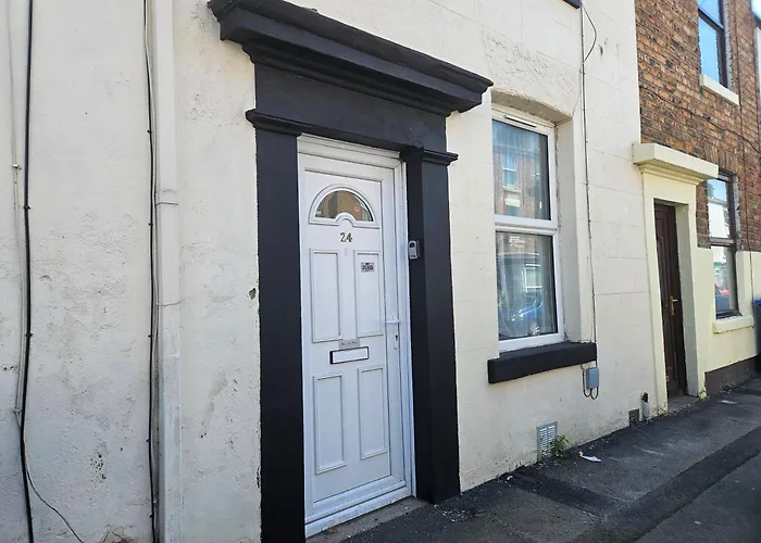 24 Trafalgar Road
